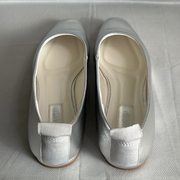 FRANCO SARTO L VANA BALLET FLAT SILVER SY, COLOR SILVER FAUX LEATHER. SIZE 9/12 - Picture 3 of 8